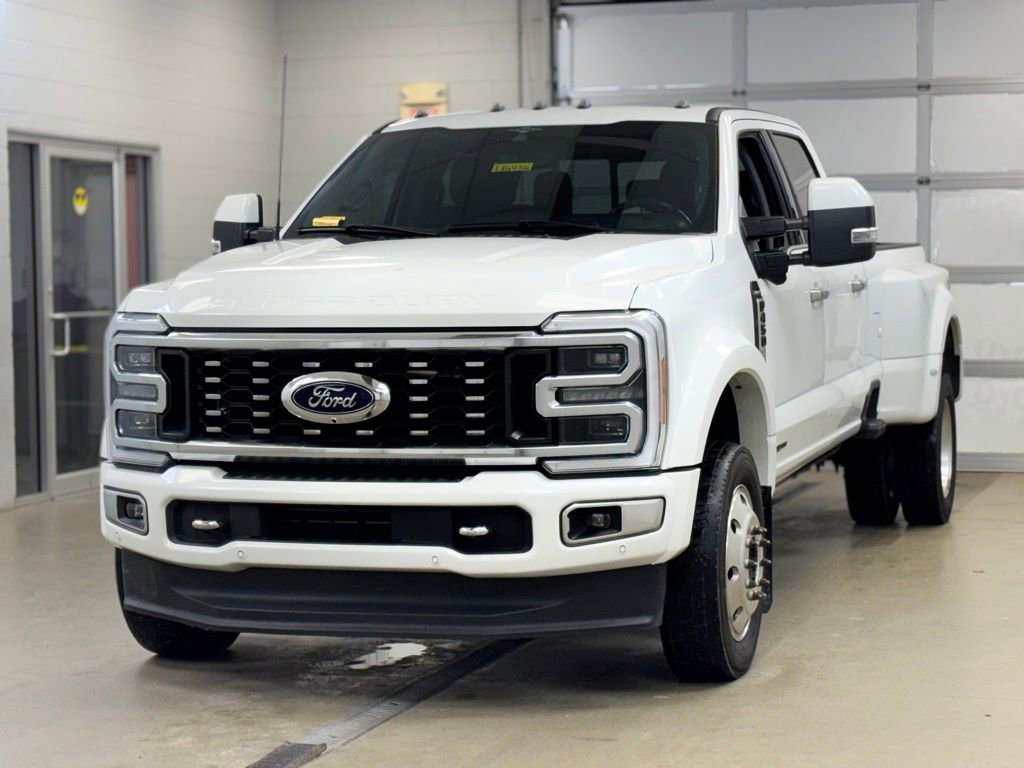 Used 2023 Ford F450 Limited w/ FX4 Off-Road Package image 3