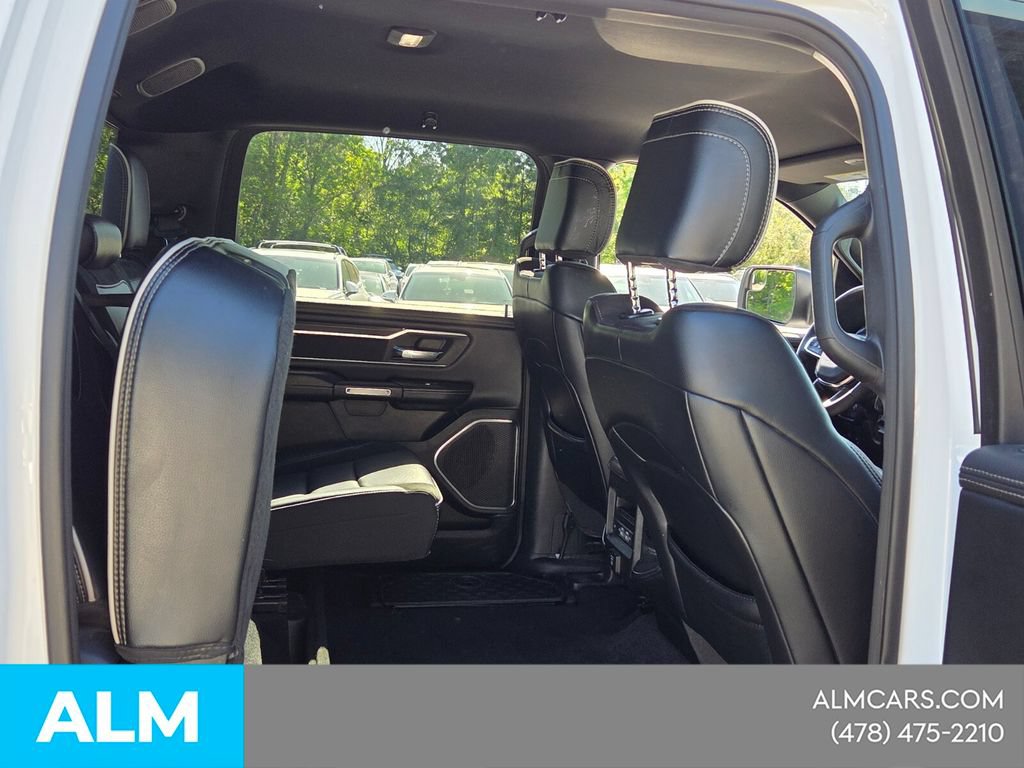 Used 2025 RAM 1500 Laramie AWD/4WD image 17