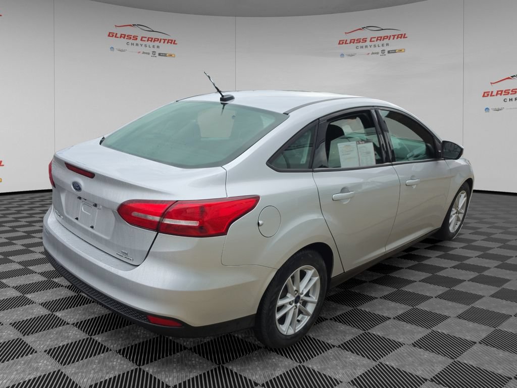 Used 2016 Ford Focus SE FWD image 7