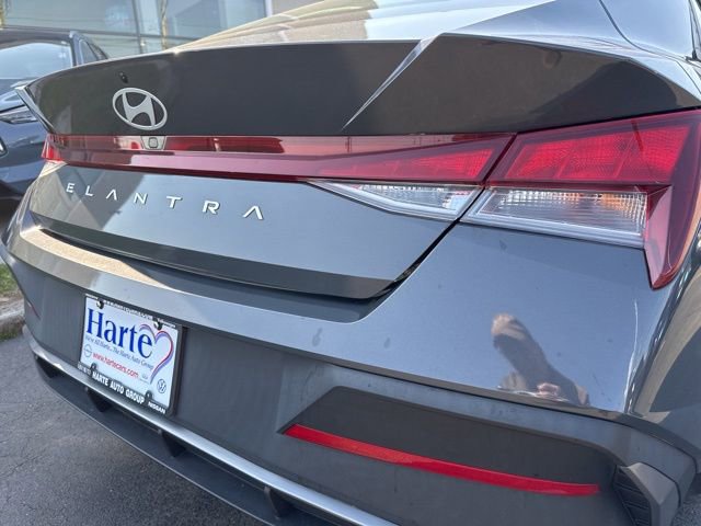 Used 2024 Hyundai Elantra SEL image 17