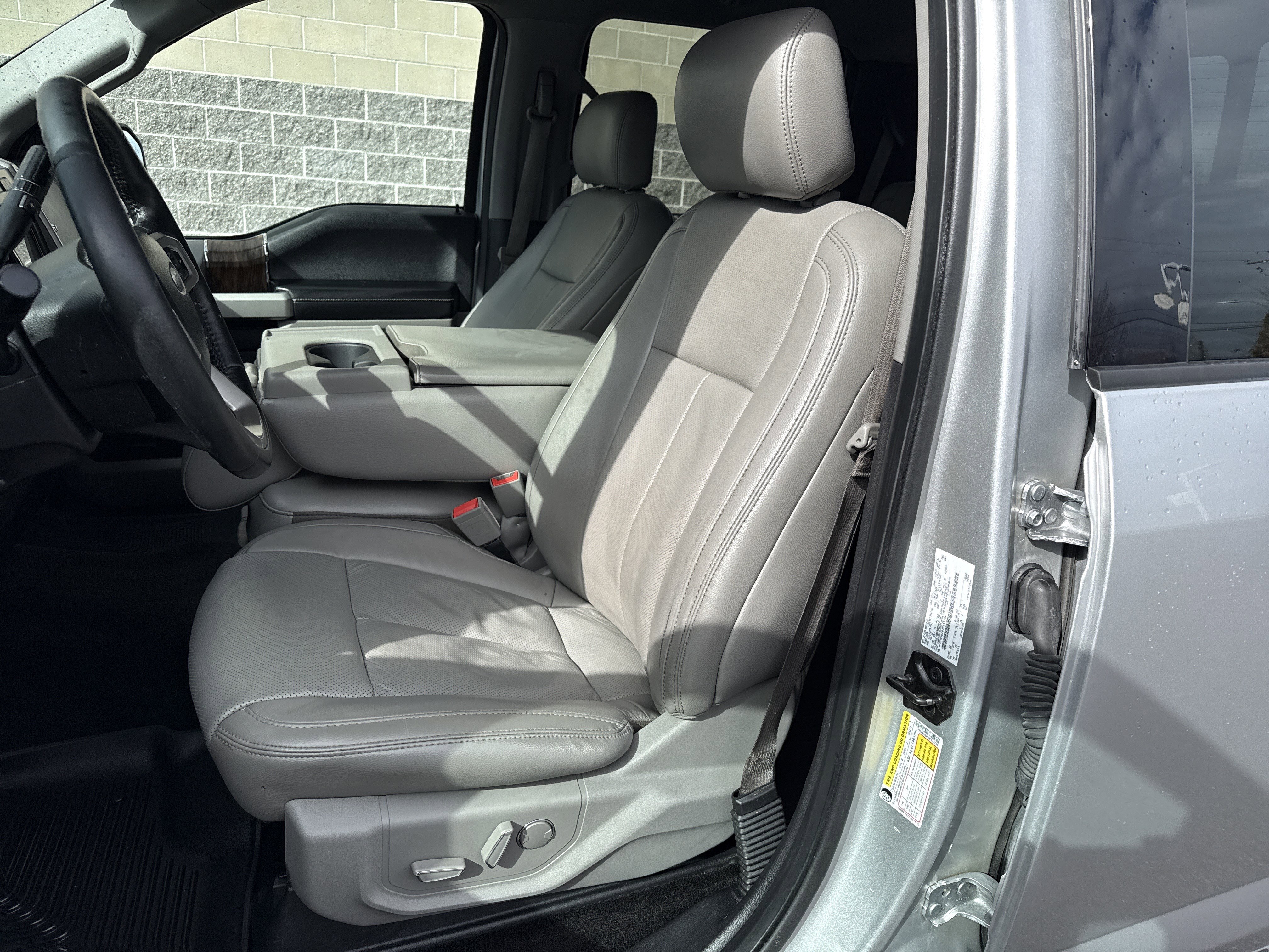 Used 2018 Ford F150 Lariat w/ Equipment Group 501A Mid AWD/4WD image 15