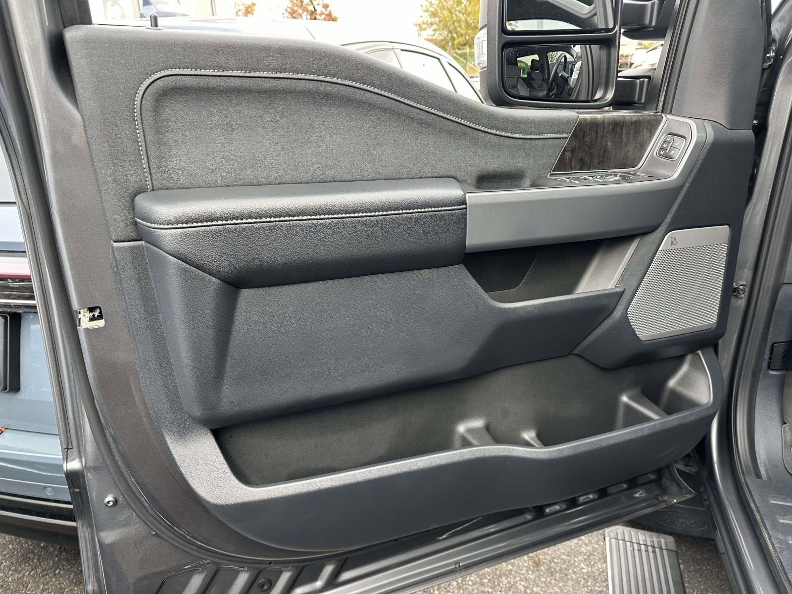 Used 2023 Ford F250 Lariat w/ Lariat Ultimate Package image 14