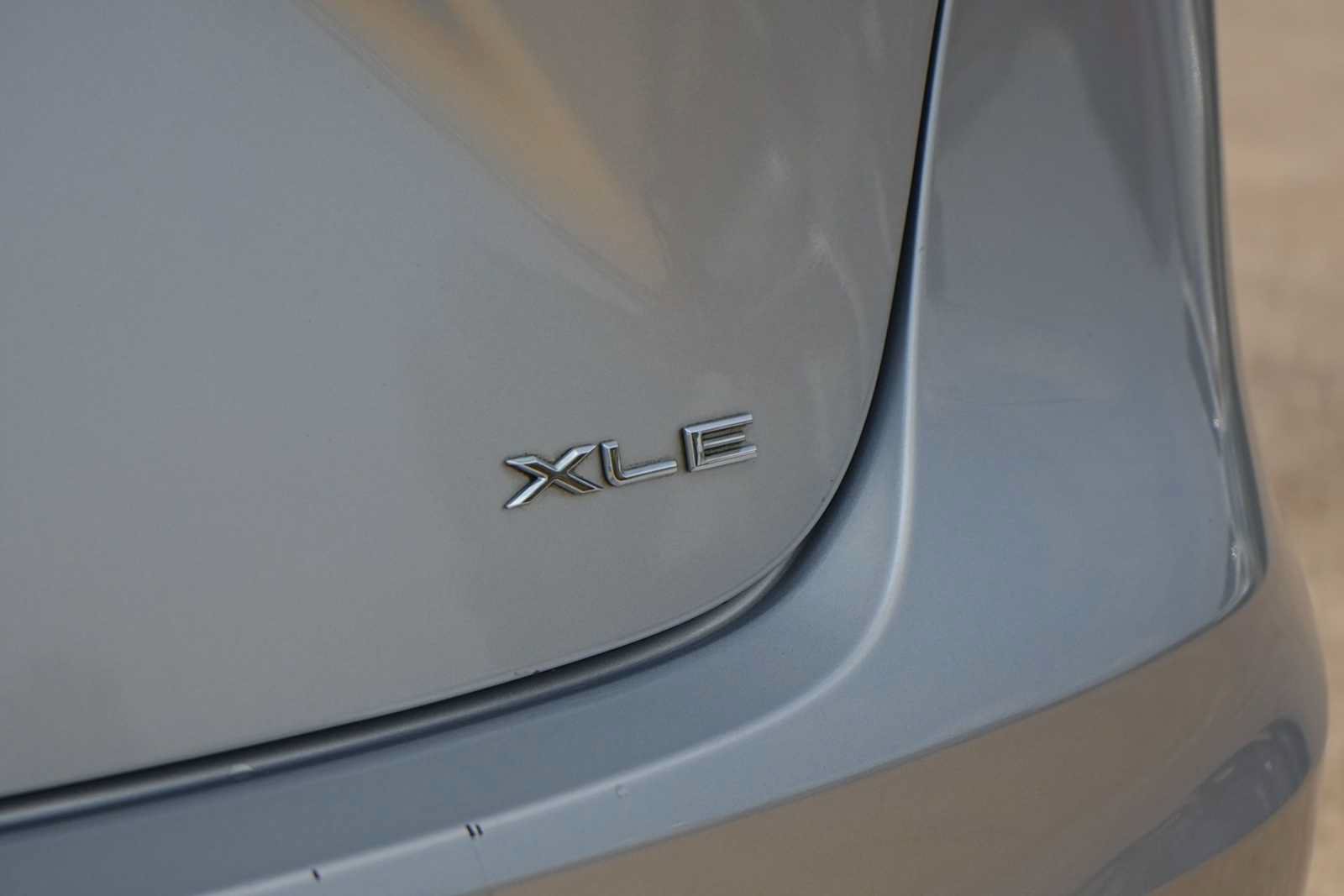 Used 2018 Toyota Avalon XLE FWD image 8