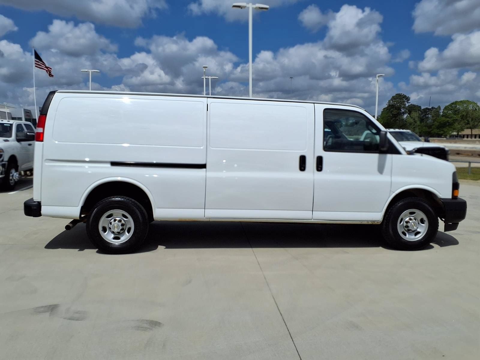 Used 2023 Chevrolet Express 2500 Extended w/ Driver Convenience Package RWD image 5