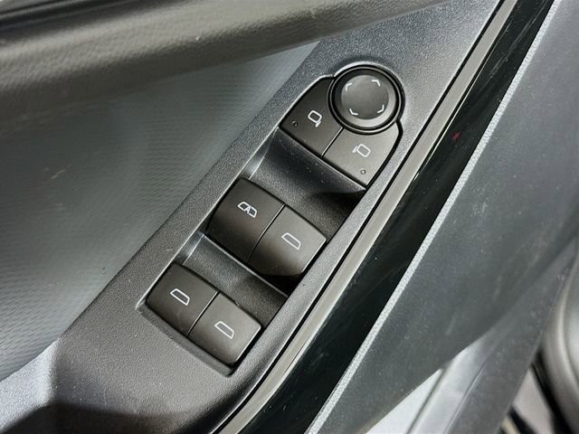 New 2026 Chevrolet Equinox LT image 18