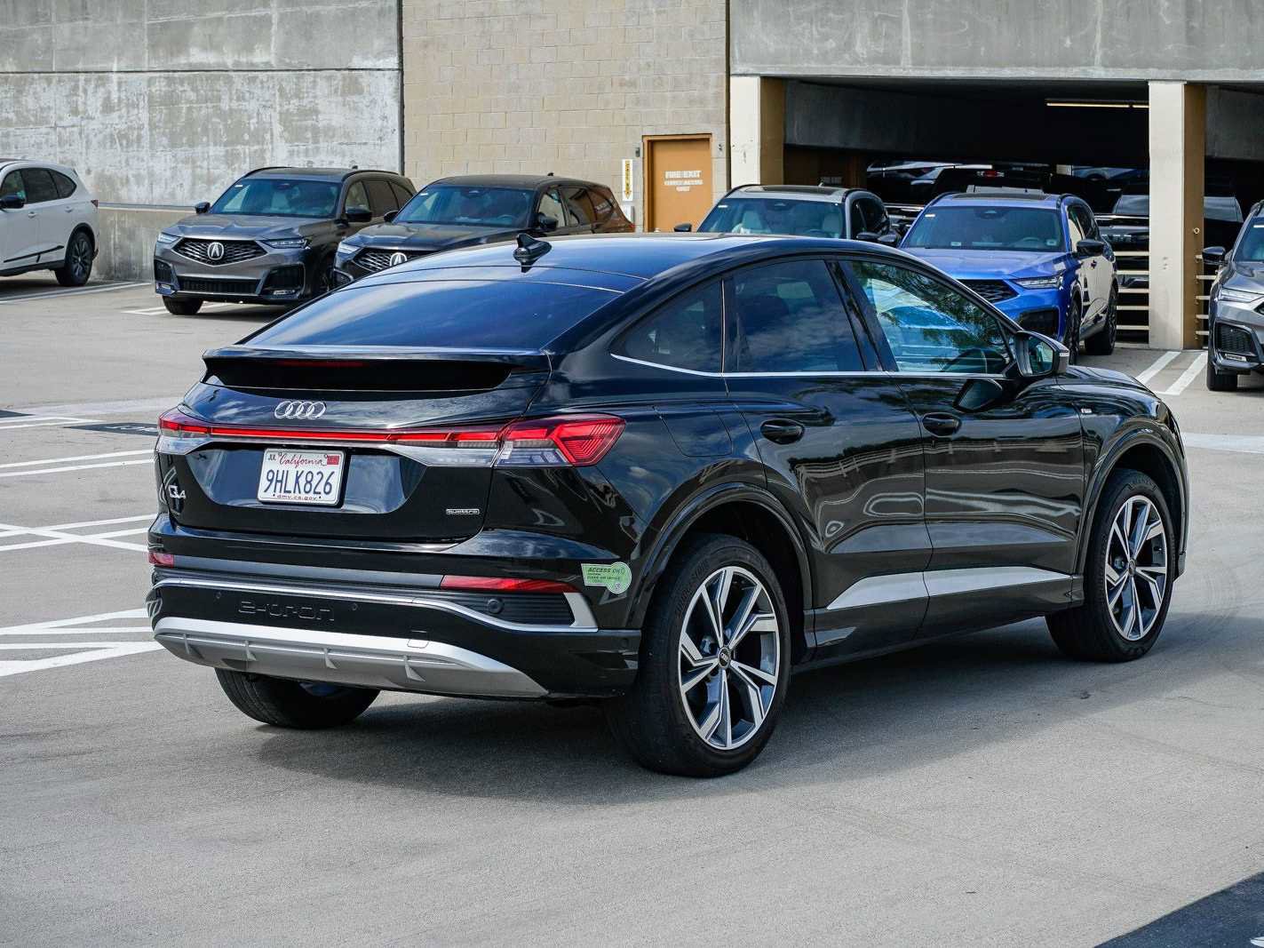 Used 2023 Audi Q4 e-tron Premium Plus w/ Premium Plus image 4