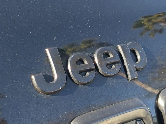 Used 2019 Jeep Cherokee Limited image 13