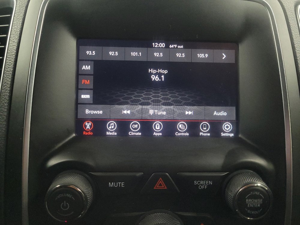 Used 2020 Dodge Durango SXT image 25