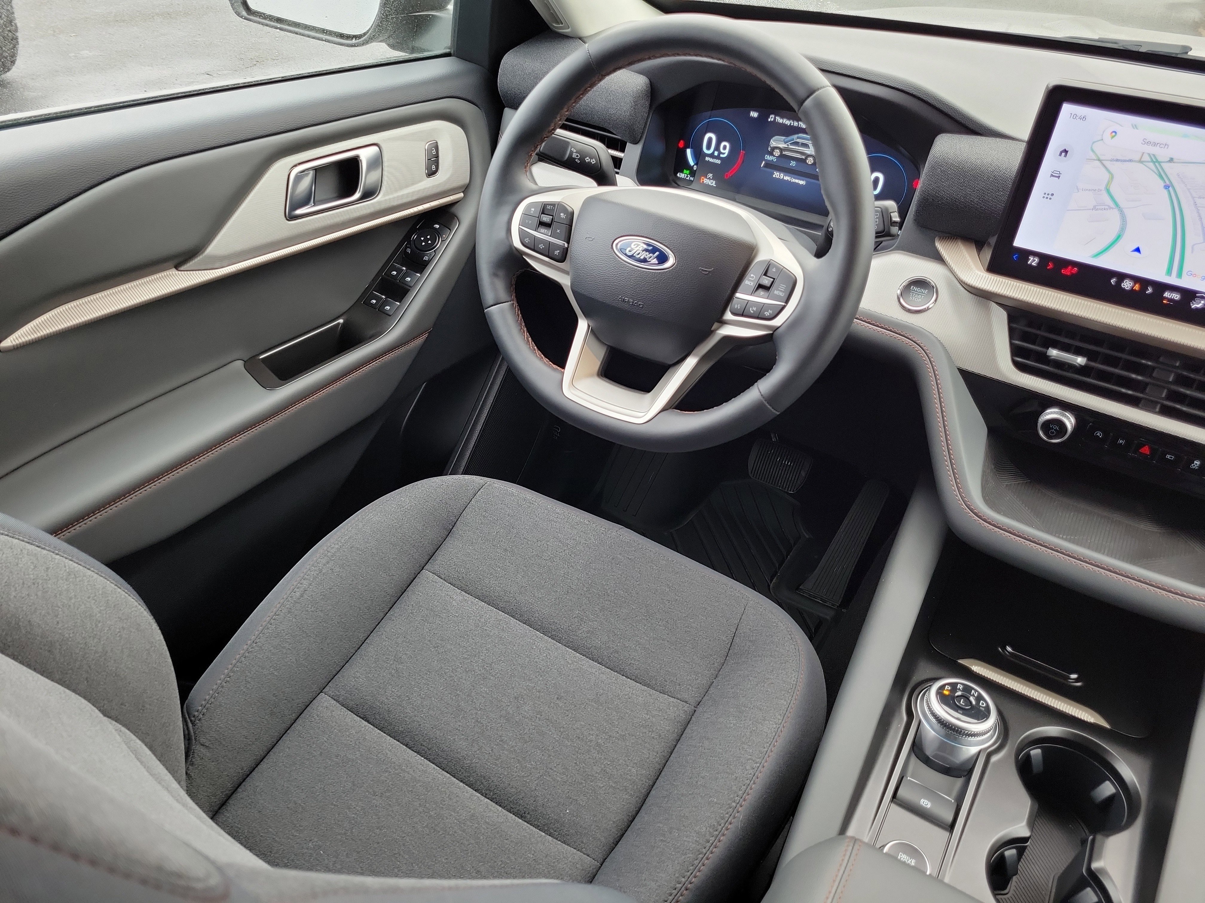 Certified 2025 Ford Explorer Active image 15