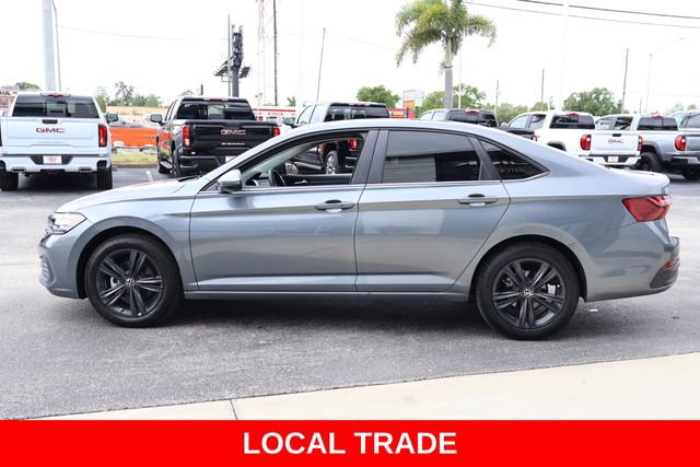 Used 2024 Volkswagen Jetta SE image 5