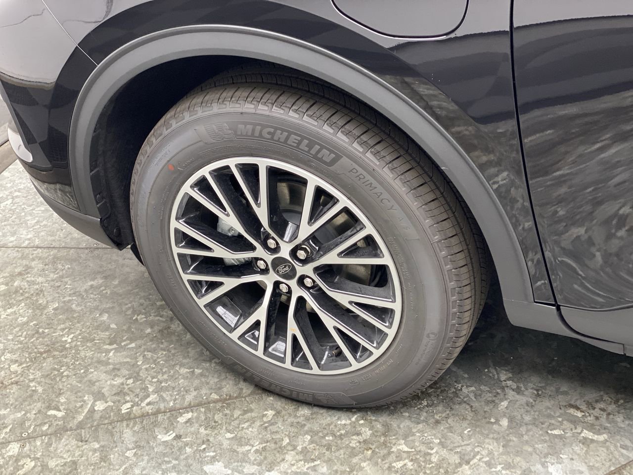 New 2024 Ford Escape SE FWD image 31