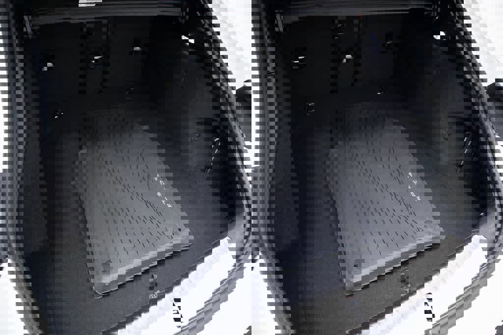 Certified 2025 Porsche Taycan 4S image 30