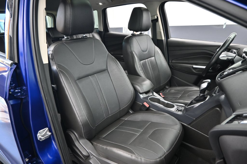 Used 2013 Ford Escape Titanium w/ Class II Trailer Tow Pkg AWD/4WD image 24