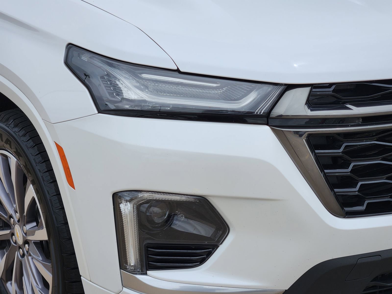Used 2023 Chevrolet Traverse Premier w/ LPO, Roadside Safety Package FWD image 11