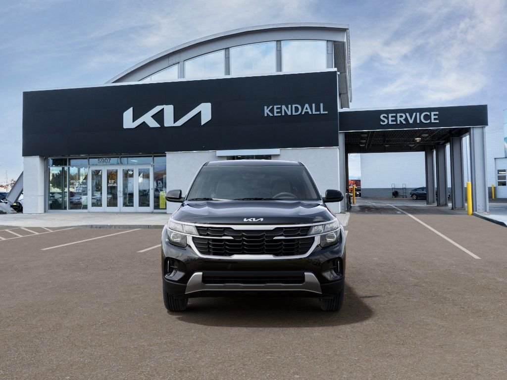 New 2026 Kia Seltos LX FWD image 2