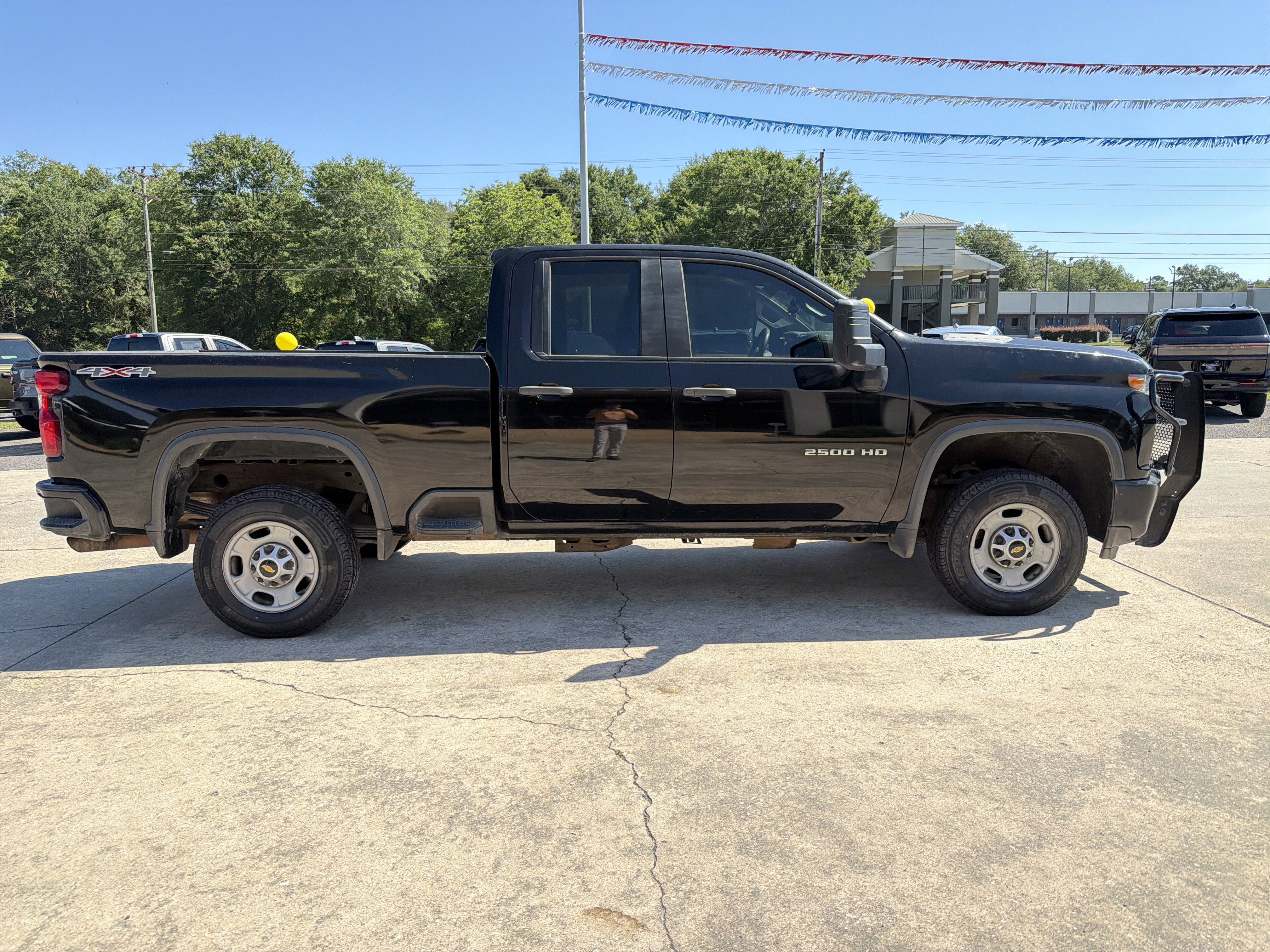 Used 2020 Chevrolet Silverado 2500 W/T AWD/4WD image 1