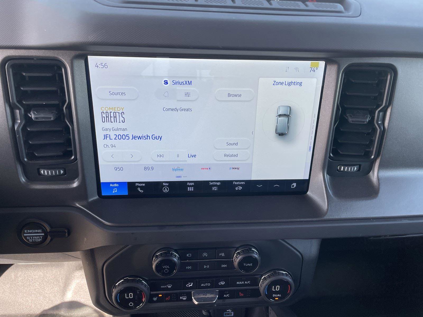 Used 2025 Ford Bronco Badlands image 16