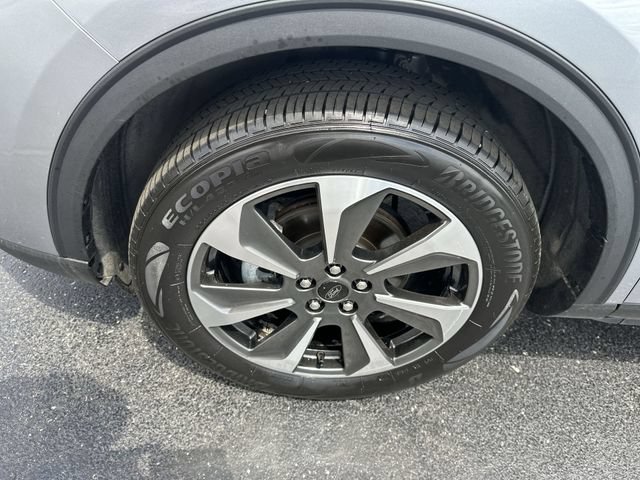 Used 2024 Ford Escape Platinum AWD/4WD image 17