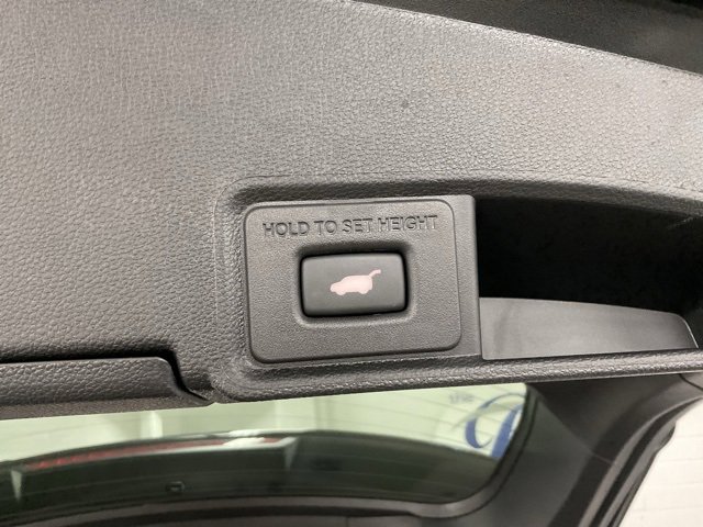 Used 2025 Acura RDX w/ Technology Package image 9