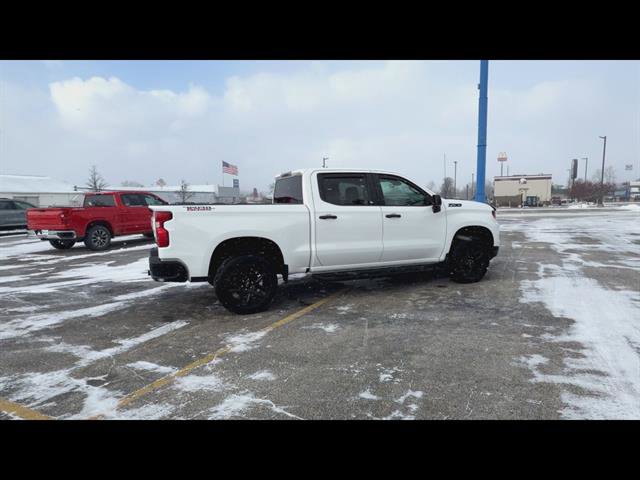 Used 2023 Chevrolet Silverado 1500 Custom Trail Boss w/ LPO, Dark Essentials Package image 31