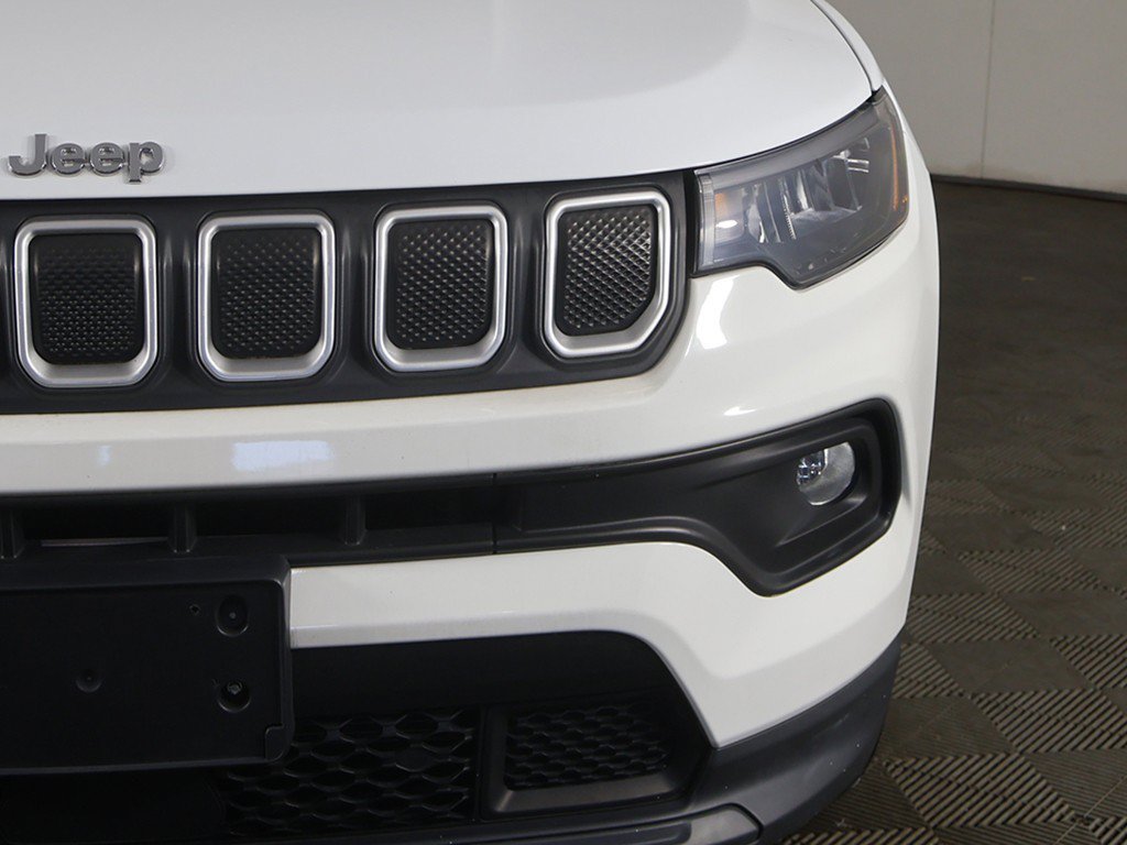 Used 2022 Jeep Compass Latitude AWD/4WD image 13