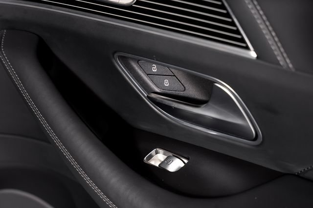Used 2021 Mercedes-Benz Maybach GLS 600 4MATIC image 75