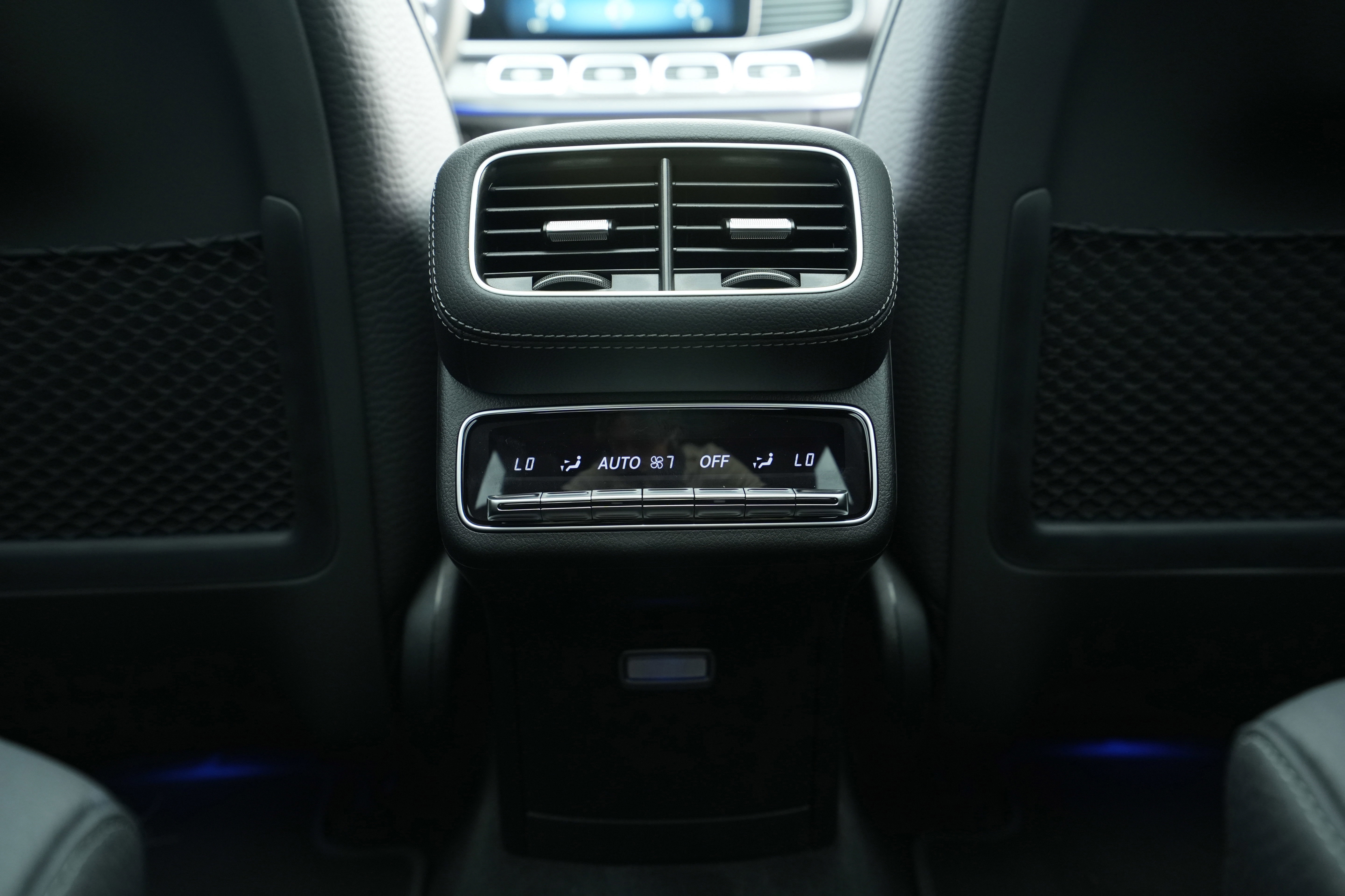 New 2026 Mercedes-Benz GLS 450 4MATIC image 50