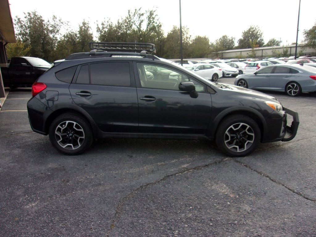 Used 2016 Subaru Crosstrek 2.0i Limited image 4
