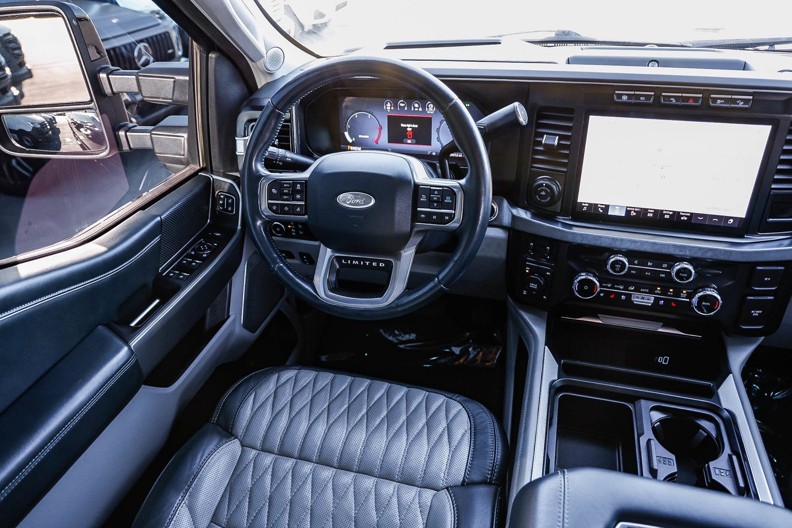 Used 2023 Ford F250 Limited w/ FX4 Off-Road Package image 14