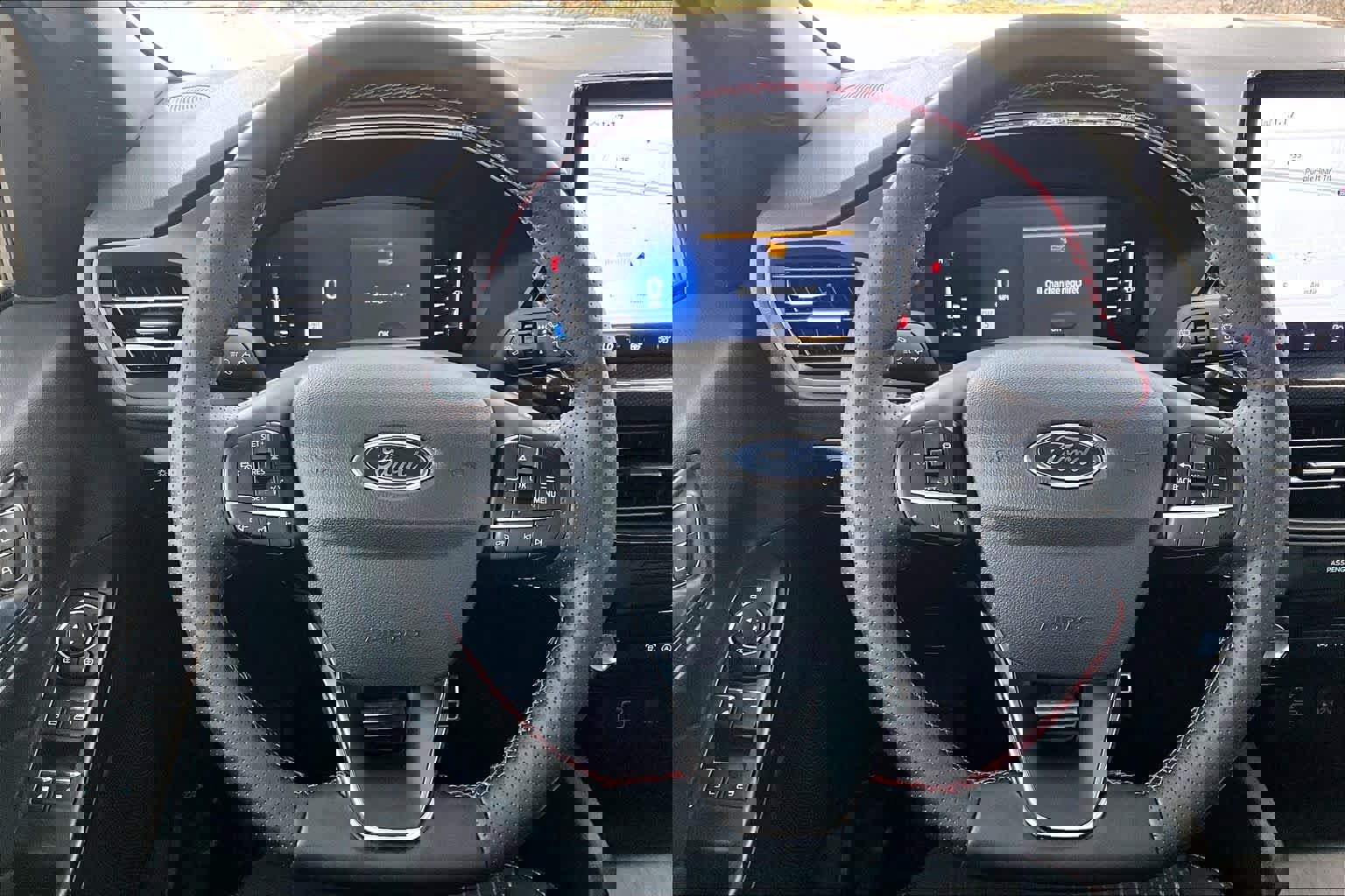 Certified 2024 Ford Escape ST-Line w/ Tech Pack #1 image 6