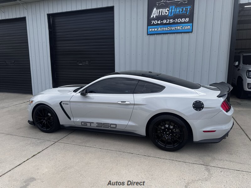 Used 2017 Ford Mustang Shelby GT350 w/ Electronics Package image 9