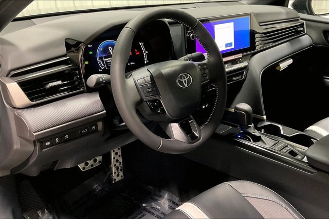 New 2026 Toyota Camry SE AWD/4WD image 6
