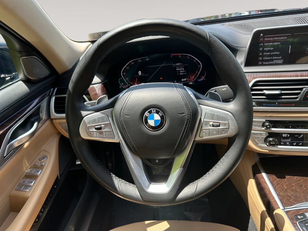 Used 2020 BMW 750i xDrive w/ Executive Package AWD/4WD image 4