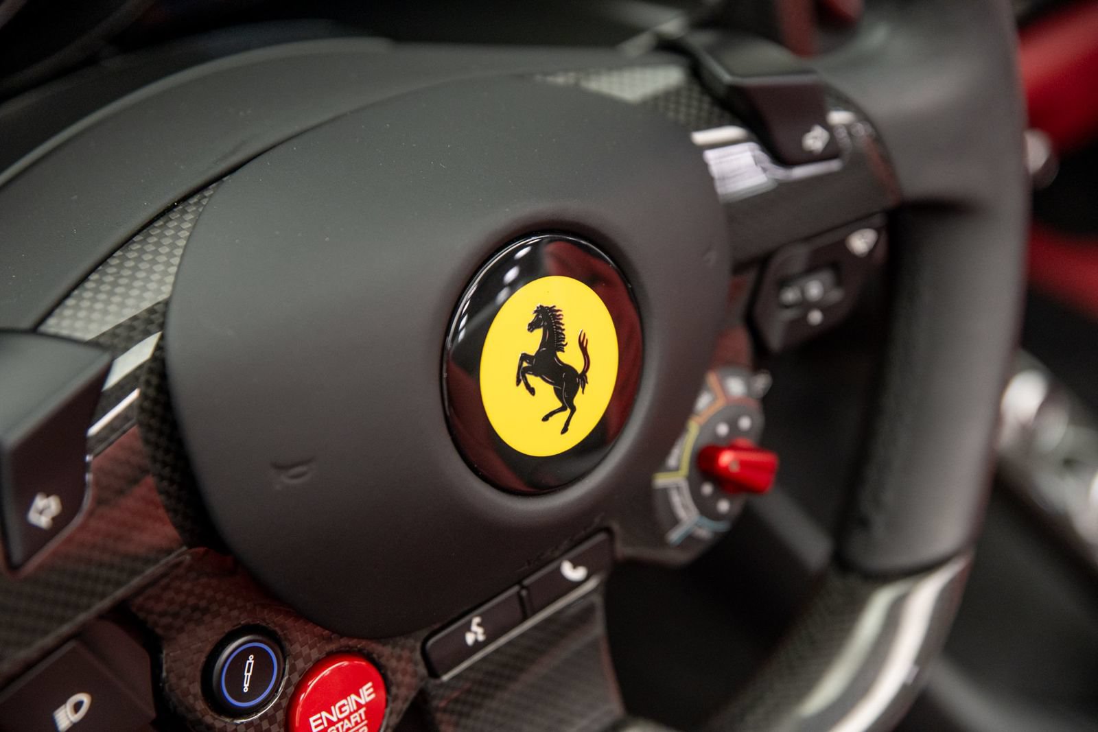 Used 2022 Ferrari 812 GTS RWD image 23