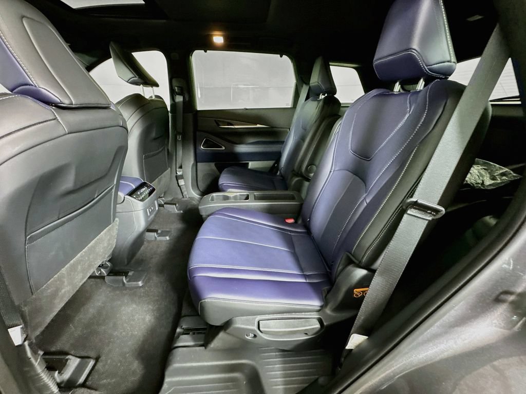 Certified 2026 INFINITI QX60 Sport w/ Dark Cargo Package AWD/4WD image 33