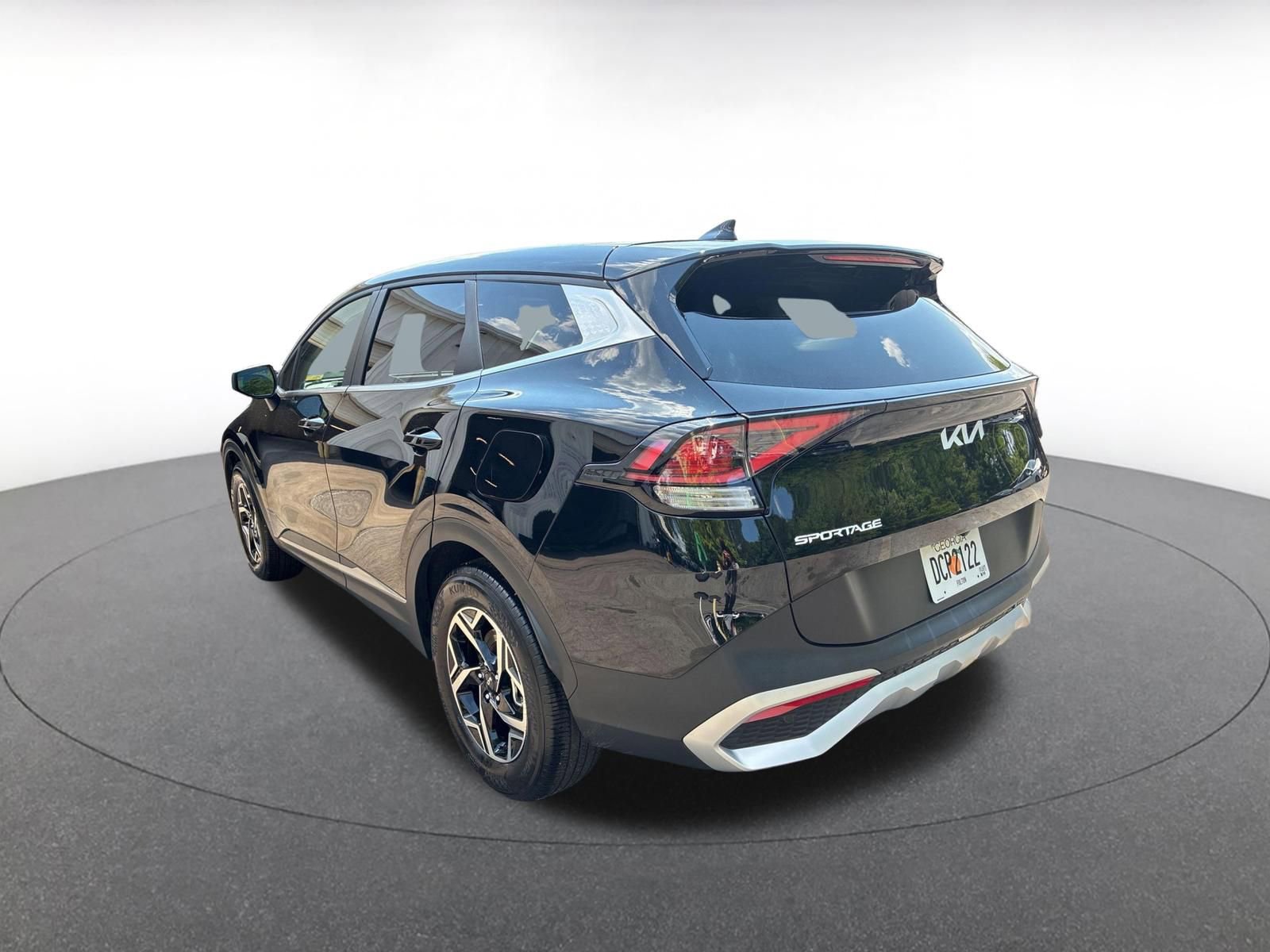 Used 2025 Kia Sportage LX FWD image 5