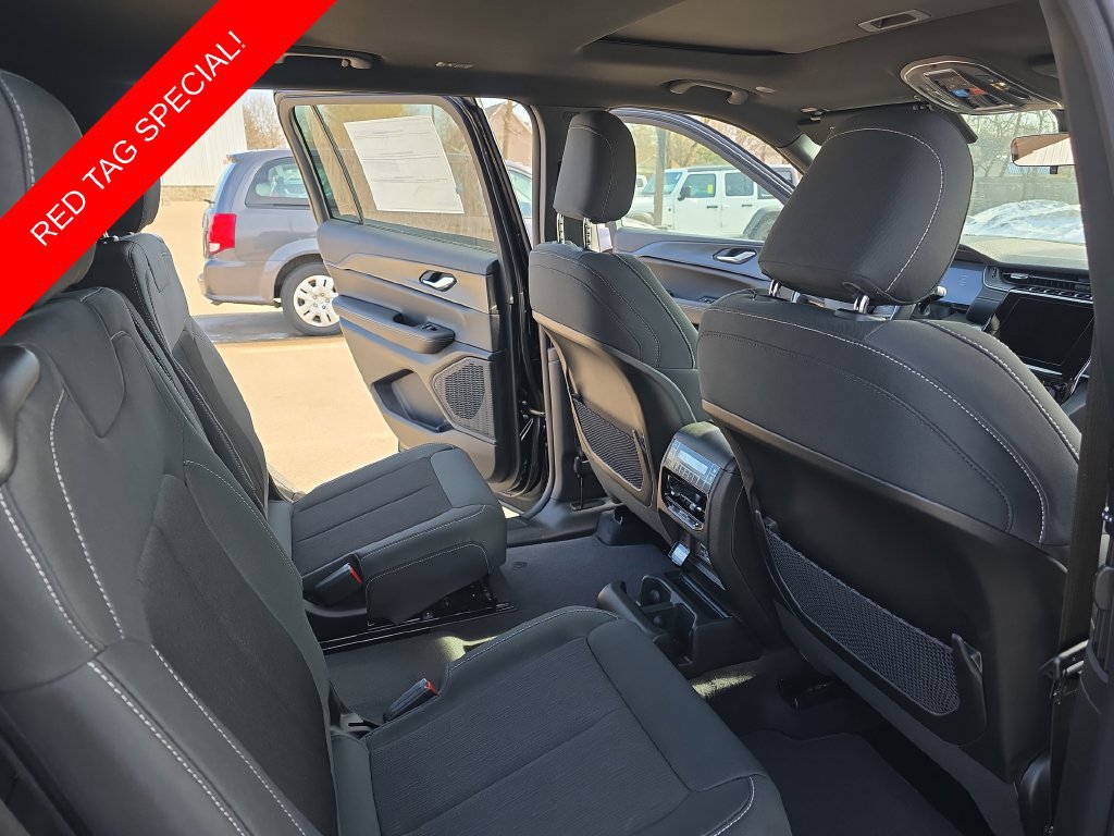 New 2026 Jeep Grand Cherokee L 4WD image 11