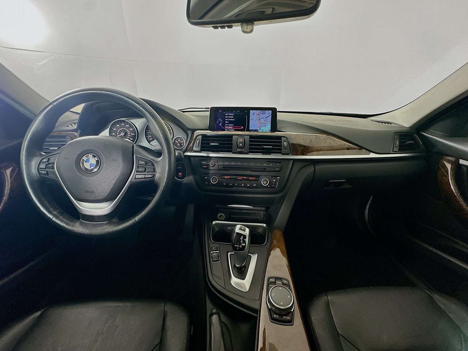 Used 2014 BMW 328i xDrive Sedan AWD/4WD image 14