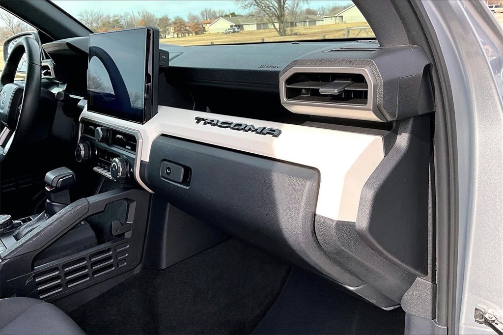 Used 2024 Toyota Tacoma TRD Off-Road image 14