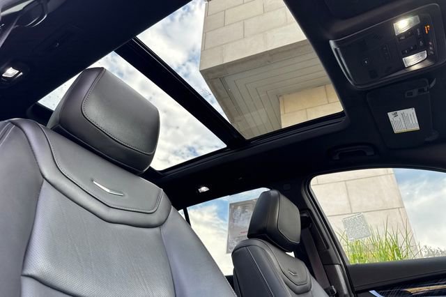 Certified 2025 Cadillac XT6 Premium Luxury image 18