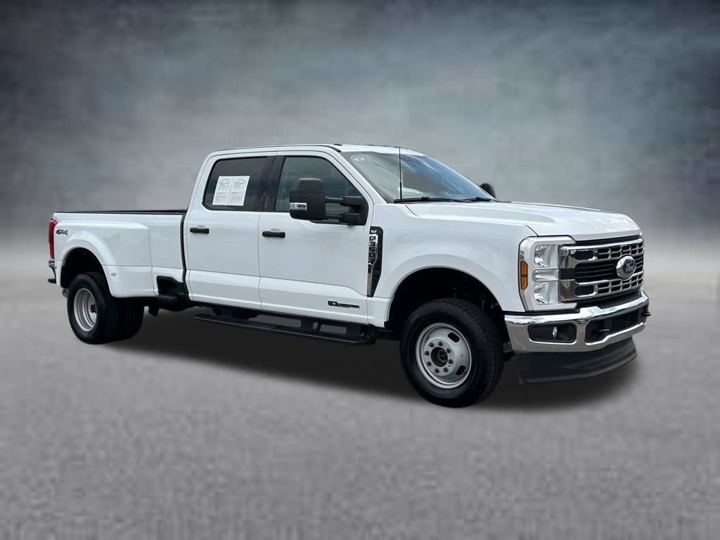 Used 2025 Ford F350 XLT AWD/4WD image 7