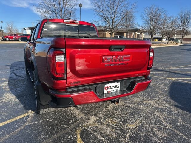 Used 2024 GMC Canyon Denali image 13
