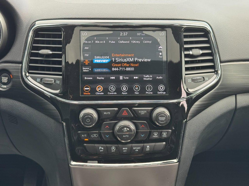 Used 2021 Jeep Grand Cherokee Laredo X AWD/4WD image 13