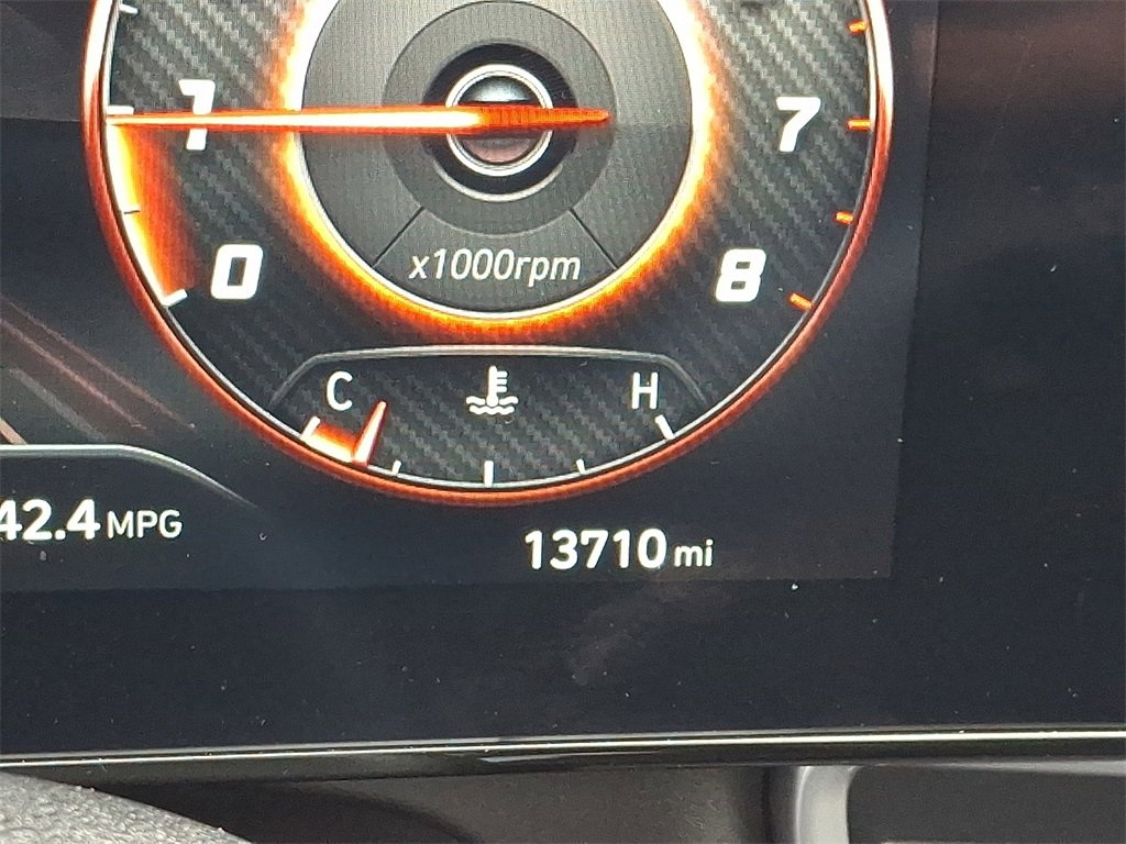 Used 2023 Hyundai Elantra SEL w/ Convenience Package image 21