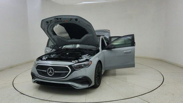 Used 2024 Mercedes-Benz E 350 4MATIC Sedan image 70