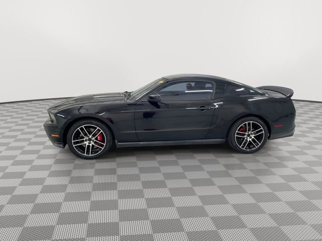 Used 2011 Ford Mustang GT Premium w/ Brembo Brake Pkg image 6