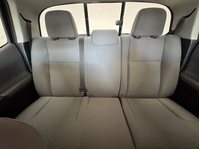 Used 2020 Toyota Tacoma SR5 w/ SR5 Appearance Package (SM) RWD image 7