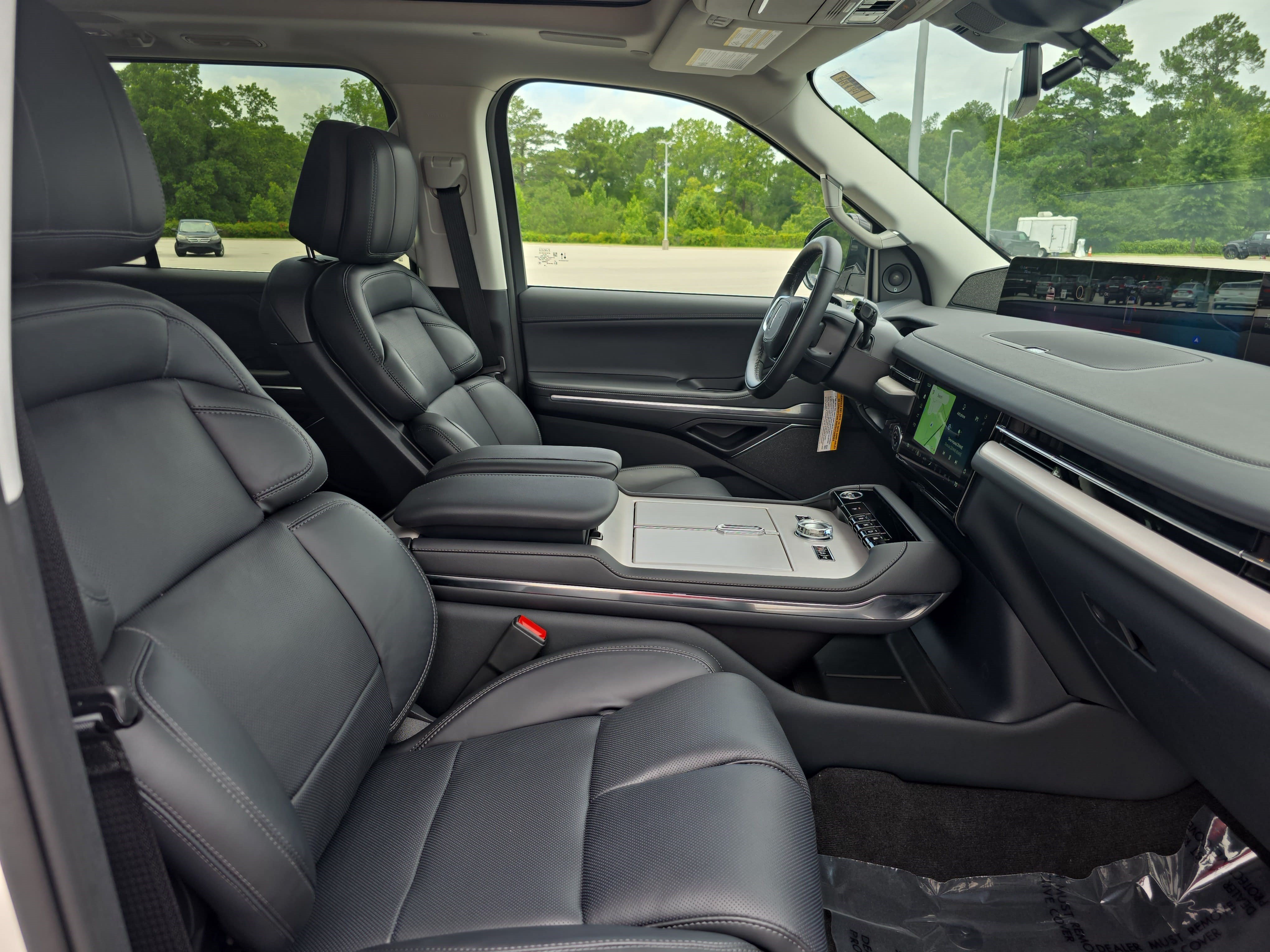 New 2027 Lincoln Navigator L Reserve AWD/4WD image 10