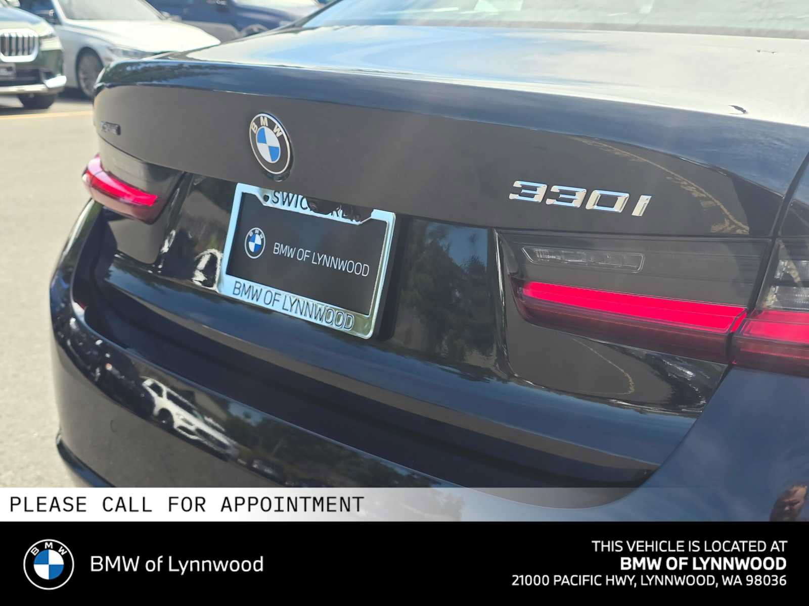 New 2026 BMW 330i xDrive Sedan w/ Premium Package AWD/4WD image 13