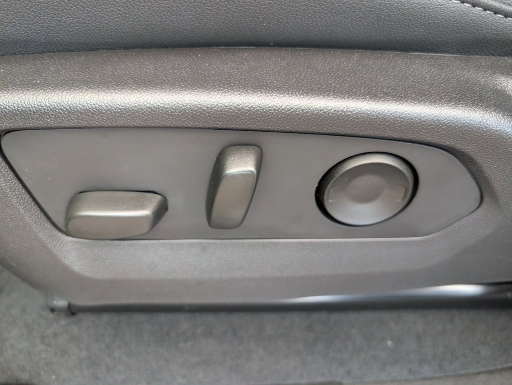 Used 2026 Chevrolet Colorado LT w/ LT Convenience Package image 10